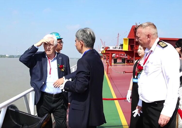 Laskaridis Shipping: Παρέλαβε το MV PAFSANIAS και ανοίγει πανιά για «πράσινο» στόλο (φωτό)