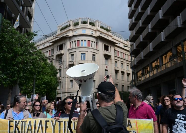 ΑΔΕΔΥ – Απεργία 14 Οκτωβρίου: Τι θα γίνει με σχολεία και ΜΜΜ