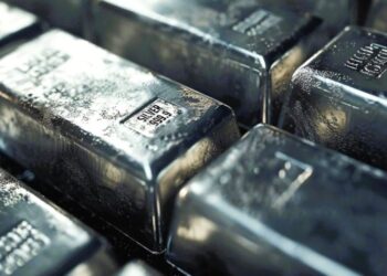 Νέα χαμηλά για το ασήμι: Οι επενδυτές ψάχνουν σήματα σταθεροποίησης