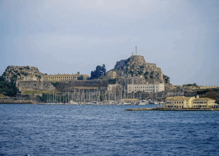 Τι περιμένει η Lamda Marinas από την μαρίνα mega yacht της Κέρκυρας