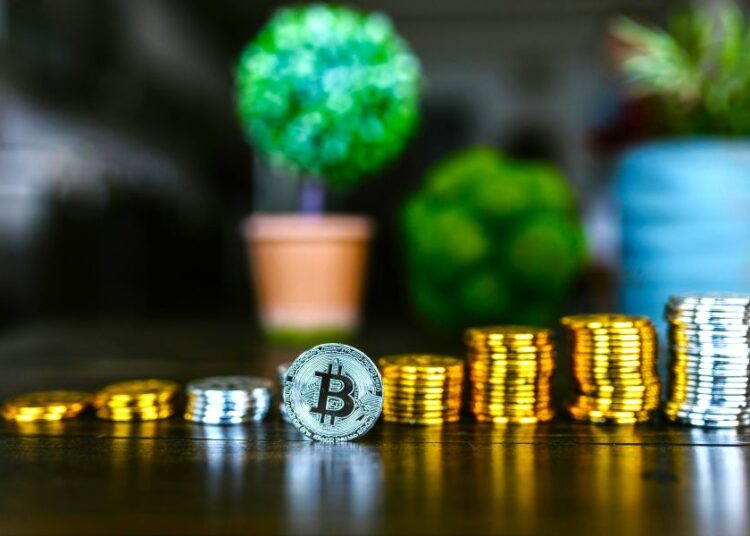 Καταιγίδα στην αγορά crypto: «Σβήστηκαν» 380 δισ.$ – Τα altcoins εξελίσσονται σε ρίσκο «λαγό»