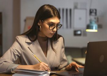 Μικροπιστώσεις: Από €3.000 έως €25.000 για γυναίκες επιχειρηματίες και startups