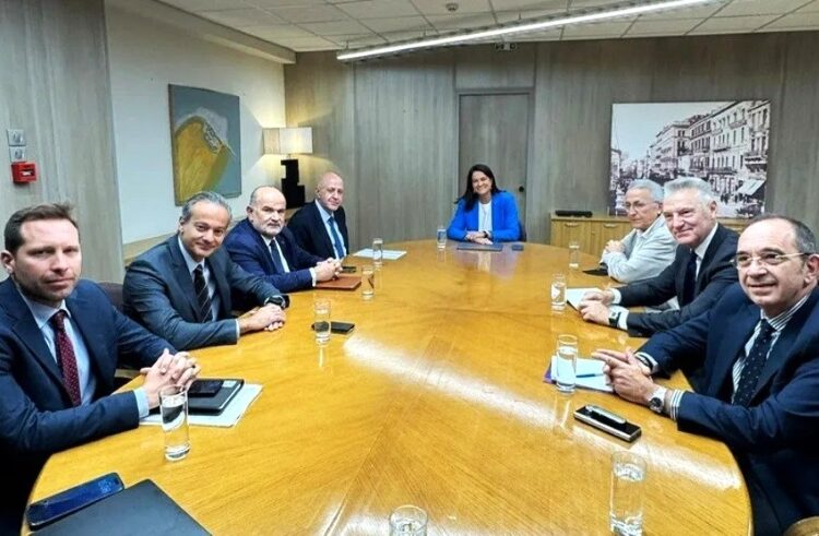 Τελικός γύρος διαβουλεύσεων για την ενίσχυση των συλλογικών διαπραγματεύσεων