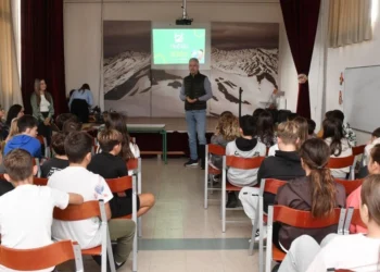 Η Motor Oil επενδύει στο υδρογόνο με εκπαιδευτικές δράσεις για μαθητές