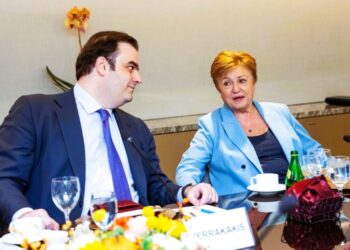 Η Ελλάδα στο προσκήνιο των ευρωπαϊκών συμφωνιών: Πιερρακάκης μάς βάζει στο «χορό» των συγχωνεύσεων