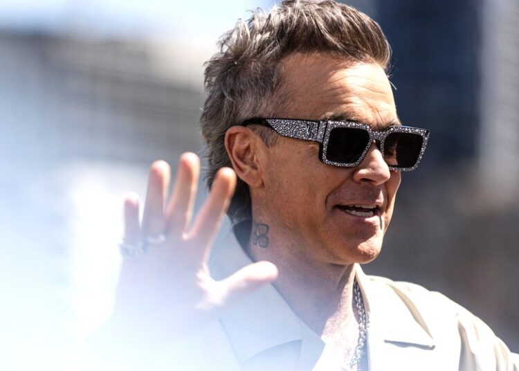 Ο Ρόμπι Γουίλιαμς δεν θα τραγουδήσει στην Κωνσταντινούπολη: Οργή για την επέτειο της 7ης Οκτωβρίου