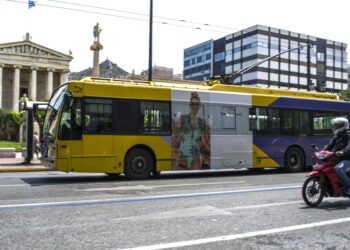 Τέλος τα τρόλεϊ από τους δρόμους της Αθήνας: Τι προβλέπει το σχέδιο του ΥΜΕ