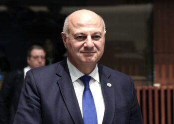 Συνεδρίαση υπό τον Τσιάρα για την ευλογιά: Νέα μέτρα πρόληψης και ελέγχου