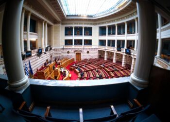 Αναβρασμός στο Κοινοβούλιο: Η τροπολογία για τον Άγνωστο Στρατιώτη διχάζει τα κόμματα