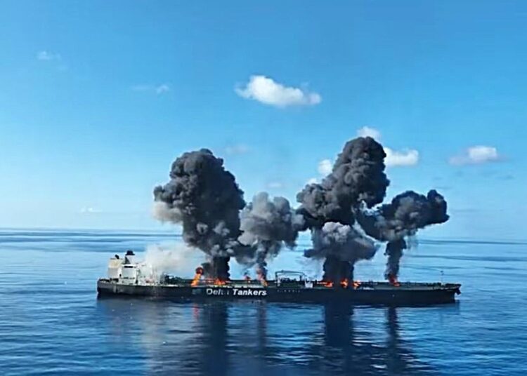 Επιστροφή του τρόμου στα περάσματα του Σουέζ: Νέο ναυτικό χτύπημα ανοιχτά της Υεμένης