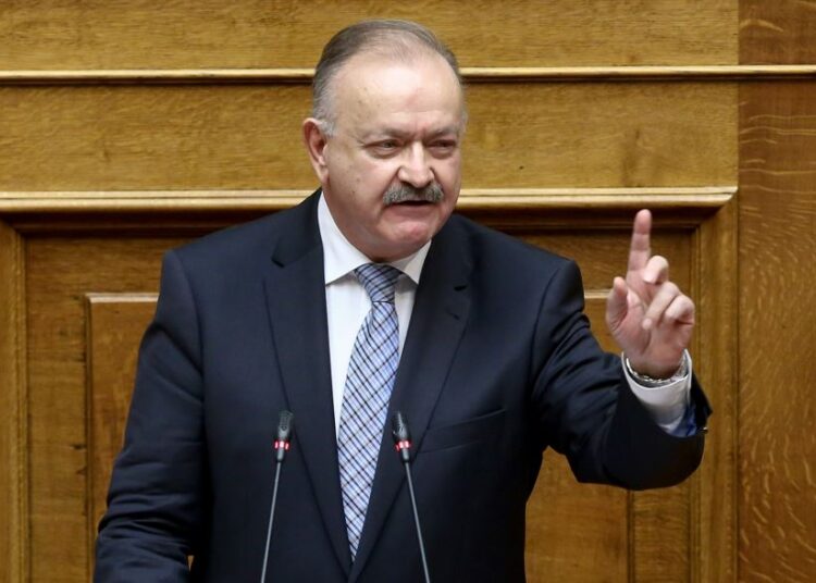 Μητσοτάκης για απώλεια Δ. Σταμάτη: Αποχαιρετώ με θλίψη έναν πολιτικό που τίμησε τη Βουλή