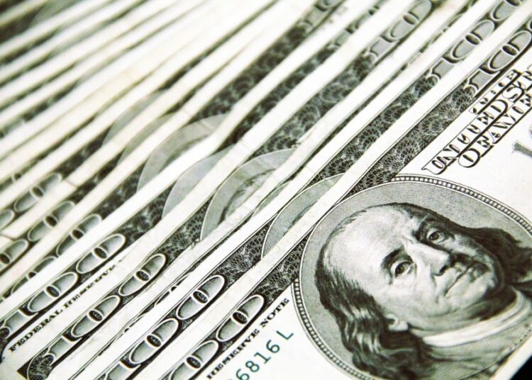 EUR/USD: Στα όρια του 1,15 η ισοτιμία – Ασθενείς ενδείξεις αφήνουν την αγορά χωρίς πυξίδα