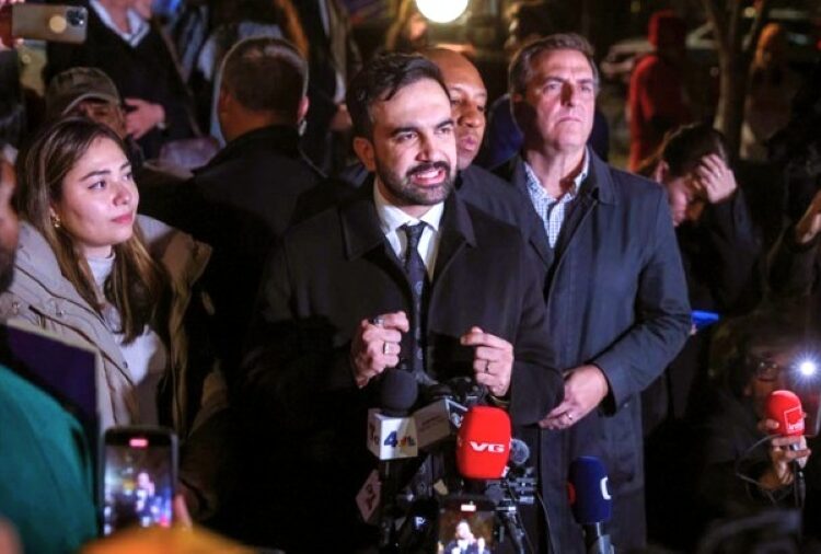 Ιστορική νίκη Μαμντάνι: Ο πρώτος μουσουλμάνος δήμαρχος της Νέας Υόρκης