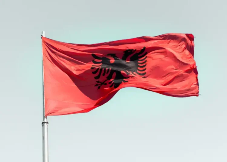 Αλβανία: Δικαστήριο καθαιρεί την αντιπρόεδρο της κυβέρνησης για υπόθεση διαφθοράς