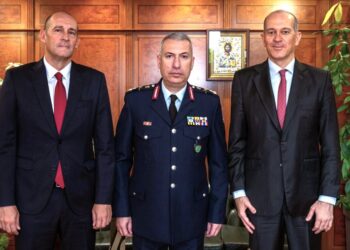 Δωρεά σύγχρονου εξοπλισμού στην Τροχαία Αττικής από τους αδελφούς Αγγελόπουλους