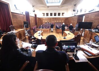 Εξεταστική ΟΠΕΚΕΠΕ: Στον εισαγγελέα ο «Φραπές» – Η ΝΔ ανεβάζει το θερμόμετρο της σύγκρουσης