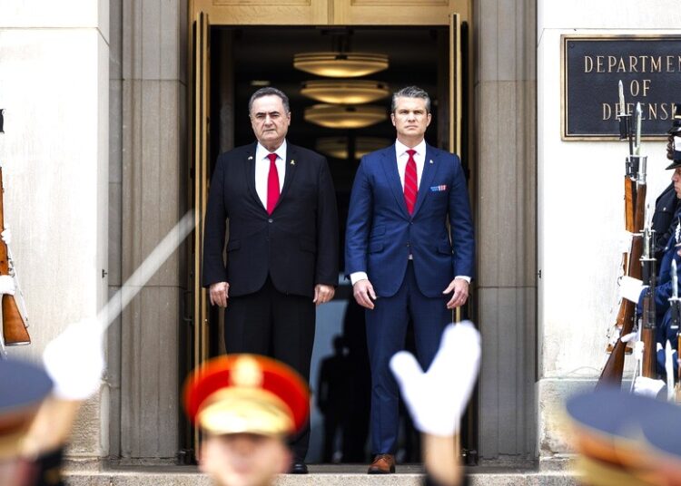Το Ισραήλ απειλεί να εντείνει τις επιθέσεις εναντίον της Χεζμπολάχ στον νότιο Λίβανο