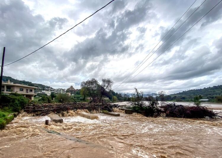Έκτακτο δελτίο ΕΜΥ: Ισχυρές βροχές και καταιγίδες από την Τρίτη