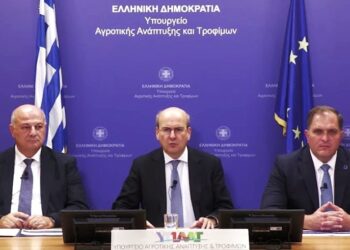 Χατζηδάκης-Τσιάρας-Πιτσιλής: LIVE oι κυβερνητικές ανακοινώσεις για τις επιδοτήσεις αγροτών