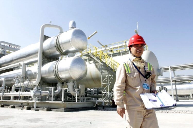 IRAQ CHINA OIL REFINERY