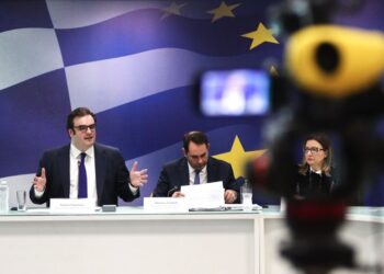 Το Δημόσιο ανεβάζει ταχύτητα το 2026 : Δανεισμός 13 δισ.€ και νέα πρόωρη εξόφληση χρέους