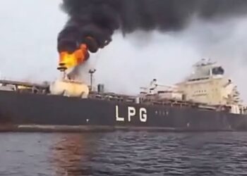 Ρωσική ρουκέτα πλήττει τουρκικό πλοίο LPG στην Ουκρανία (vid)