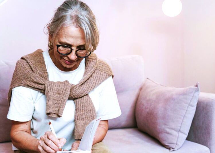 ΟΟΣΑ: Δραματική αύξηση της «συνταξιοδοτικής φτώχειας» – 2 στους 10 ηλικιωμένους κάτω από το όριο φτώχειας