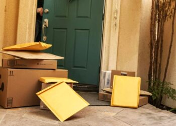 Ρεκόρ παραπόνων σε τηλεφωνία, ίντερνετ και ταχυδρομεία: Η εικόνα της αγοράς μέσα από τα στοιχεία της ΕΕΤΤ