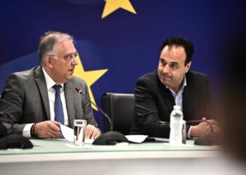 Θεοδωρικάκος-Παπαστεργίου: Γενναία παράταση στην απογραφή ανελκυστήρων και ενίσχυση συνεργασιών