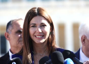 Ζαχαράκη: «Θέλουμε σχολεία που εμπνέουν» – Αλλάζει ο χάρτης προσλήψεων στην εκπαίδευση