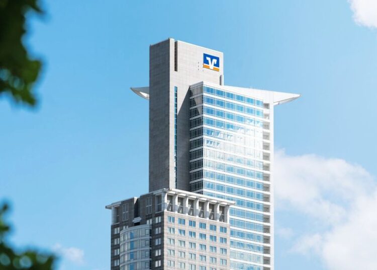 DZ Bank: Κερδισμένη στο ταμπλό, συγκρατημένη στις αξιολογήσεις η ελληνική οικονομία το 2026