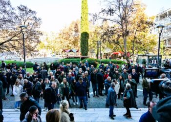 Σε θερμό κλίμα η δίκη των αγροτών: Σφραγισμένη η Εθνική Οδός στη Νίκαια