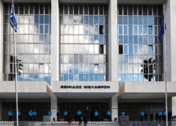 Στο Πενταμελές Εφετείο η συνέχεια της εισαγγελικής πρότασης για τη Χρυσή Αυγή