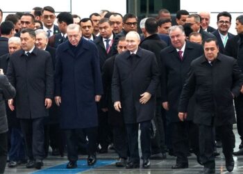 Τετ α τετ Ερντογάν-Πούτιν στο Τουρκμενιστάν με φόντο γεωπολιτική και ενέργεια