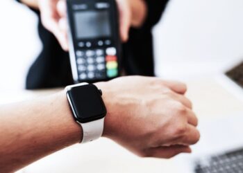 IRIS: Νέο υποχρεωτικό καθεστώς για όλες τις επιχειρήσεις – Πρόστιμα έως 20.000 ευρώ