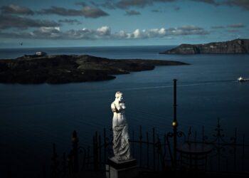 Χειμωνιάτικη στροφή του καιρού: Επιδείνωση από τα δυτικά και σταδιακή επέκταση ανατολικότερα