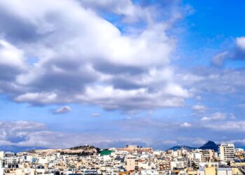 Αίθριος ο καιρός σήμερα – Πότε έρχονται βροχές και πτώση θερμοκρασίας