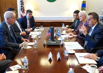 Ενεργειακή σκακιέρα: Ελλάδα και ΗΠΑ στήνουν Ομάδα Εργασίας για LNG στην Ευρώπη