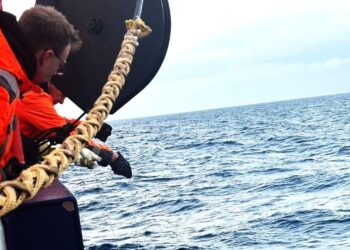 Σαντορίνη: Επιστήμονες «ακτινογραφούν» το ηφαίστειο Κολούμπο σε πραγματικό χρόνο