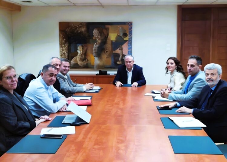 Η Ελλάδα ως logistics hub και ο ρόλος-κλειδί των οδικών μεταφορών: Το μήνυμα Θεοδωρικάκου προς μεταφορείς