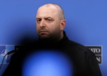 «Σκιές» στις συνομιλίες για την Ουκρανία «ρίχνουν» μυστικές επαφές Ουμέροφ με FBI