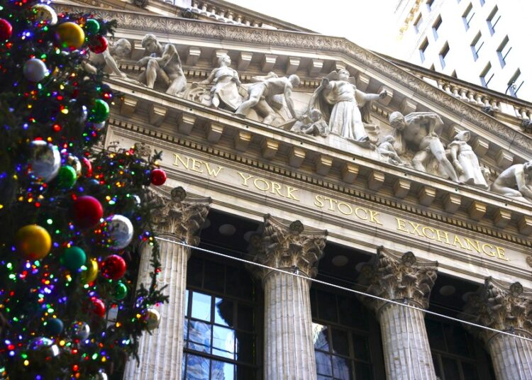 Απώλειες στους δείκτες της Wall Street: Διόρθωση σε Dow, S&P 500 και Nasdaq λόγω αβεβαιότητας