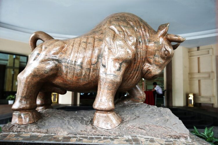 VIETNAM ECONOMY STOCK MARKET