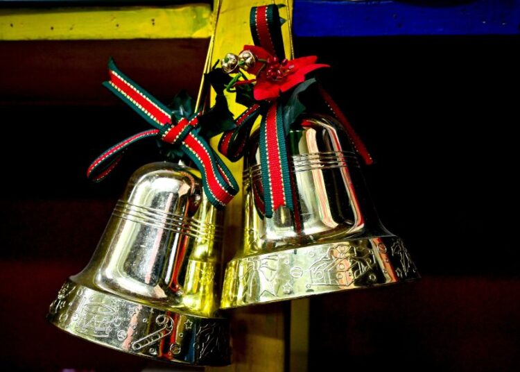 Δεκέμβριος: Ο μήνας της εφορίας και των Χριστουγέννων – Οι υποχρεώσεις των φορολογούμενων και των καταναλωτών