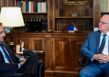 Προεδρικό Μέγαρο: Συνάντηση Τασούλα – Μητσοτάκη σήμερα Τρίτη