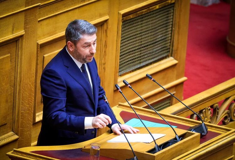 Οριακή κατάσταση για τους αγρότες – Ανδρουλάκης καλεί τον Πρωθυπουργό σε λογοδοσία