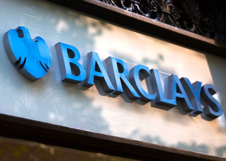 Η Barclays βλέπει συνέχεια στο success story: Το ελληνικό πλεονέκτημα στα spreads