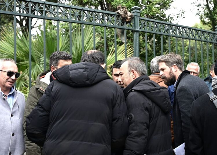 Στο Μαξίμου οι αγρότες: Σε εξέλιξη η συνάντηση με τον πρωθυπουργό