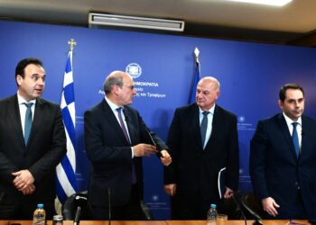 Σε 5 άξονες οι κυβερνητικές πρωτοβουλίες για τον πρωτογενή τομέα: Τι κερδίζουν οι «πραγματικοί» αγρότες