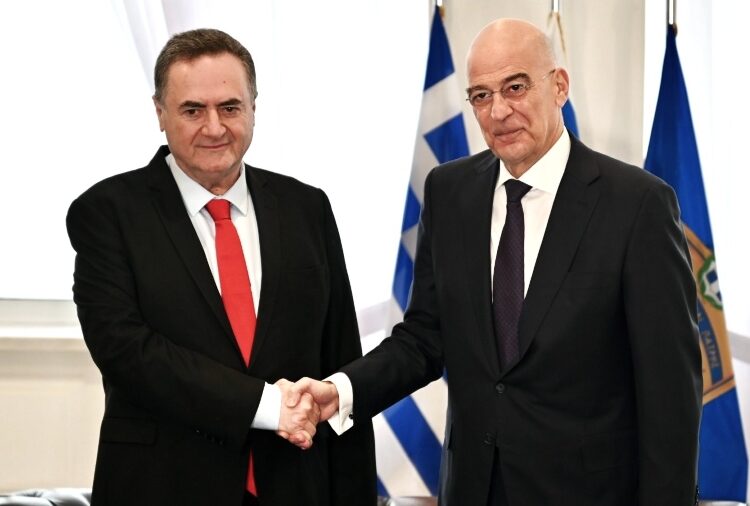 Ο υπουργός Εθνικής Άμυνας Νίκος Δένδιας με τον Ισραηλινό ομόλογό του Ίσραελ Κατς